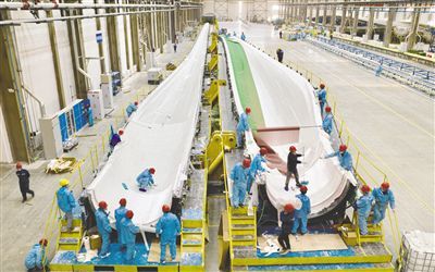 生產(chǎn)超長(zhǎng)陸上風(fēng)機(jī)葉片