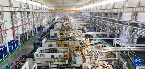 新華社 馬力全開 拼開局 武漢經(jīng)開區(qū)新春生產(chǎn)一線觀察